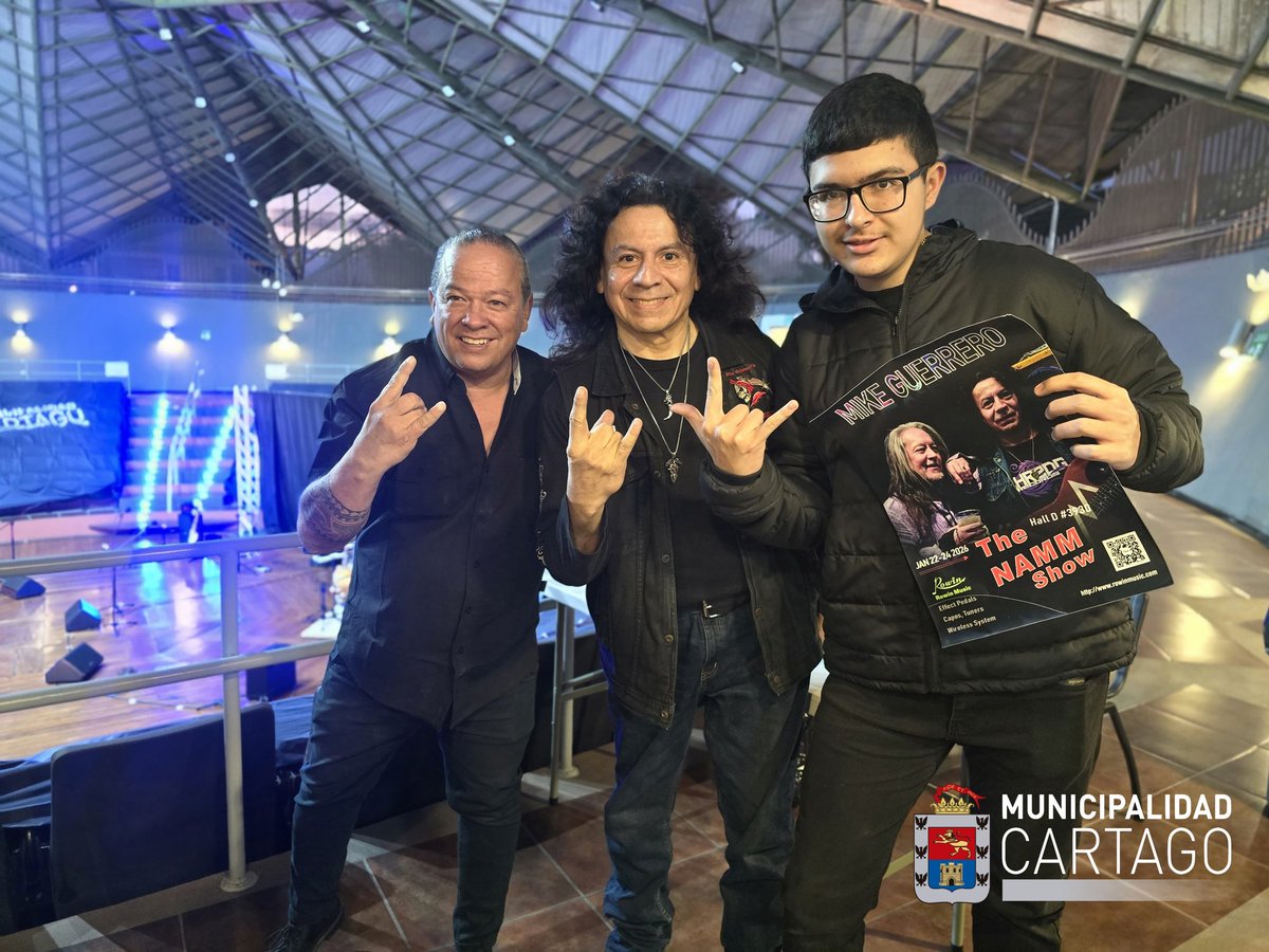 #ArteYCultura 🎸 El Anfiteatro Municipal vibró con la presentación internacional del músico Mike Guerrero, acompañado de artistas invitados que interpretaron grandes clásicos del rock.

#CartagoEsDeTodos