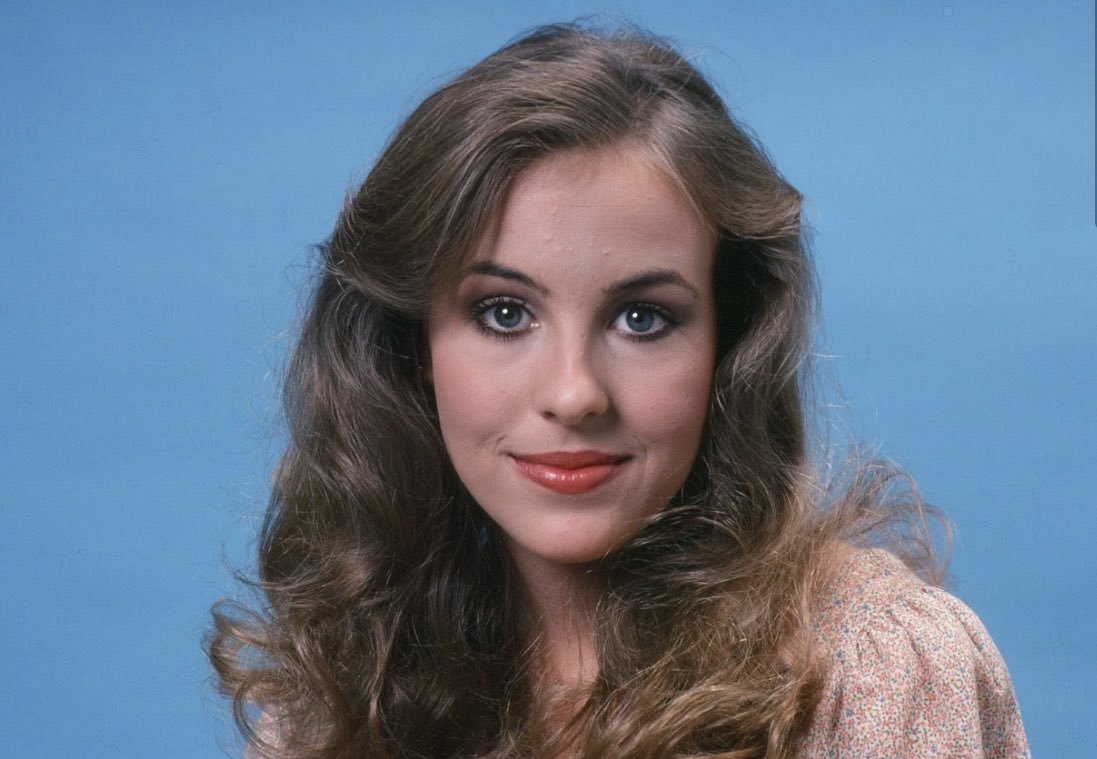 GenieFans's tweet photo. Lovin’ these rare @GenieFrancis throwback photos! Who remembers watching Laura on #GH way back then? https://t.co/rRNXxUb1nb