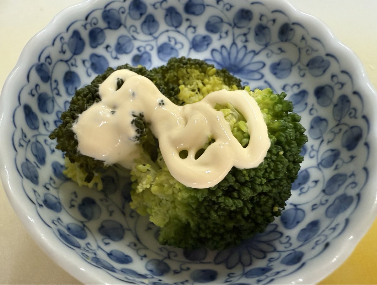 おはようございます須坂市の生そば 谷屋です☺️
ホルムズ海峡封鎖でガソリンが高騰してますね😳ガソリン税廃止分も吹き飛んでしまいました⛽️😩

本日の日替わりランチ
・鶏ササミかつ
・ブロッコリーのマヨネーズかけ
・お蕎麦(ミニサイズ)
・ご飯
・お新香

#信州 
#須坂市 
#生そば 
#谷屋