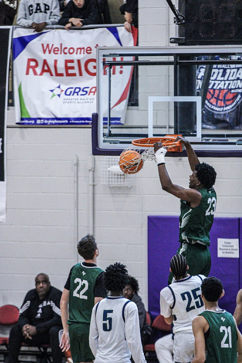 Dylan_L_Twitty tweet media