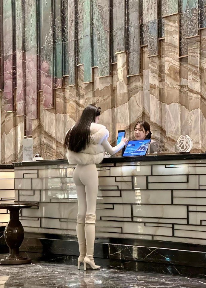 烁锦涵 tweet media