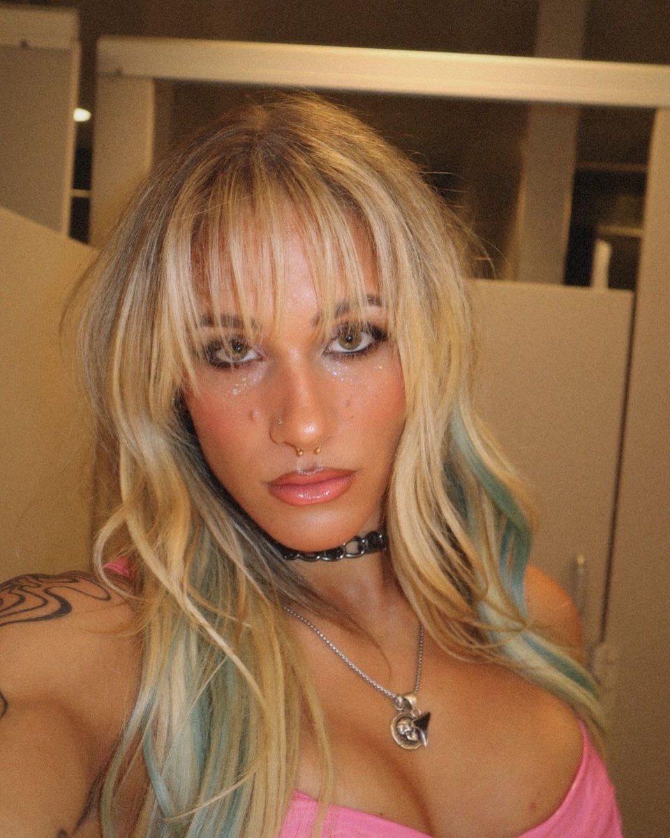 𝐒𝐎𝐋 𝐑𝐔𝐂𝐀 ☀︎︎ not @SolRucaWWE ♡︎ tweet media