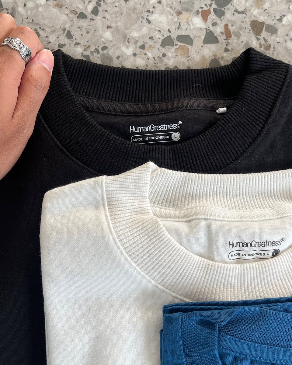 Setuju banget kok! Tapi gapapa juga kalo kalian pilih brand lokal dengan kualitas yang sama tapi harganya lebih bersahabat di kantong

Secara bahan gak beda apa lagi mereka kasih pilihan opsi bahannya juga, yang penting gak bikin bau badan deh🫰