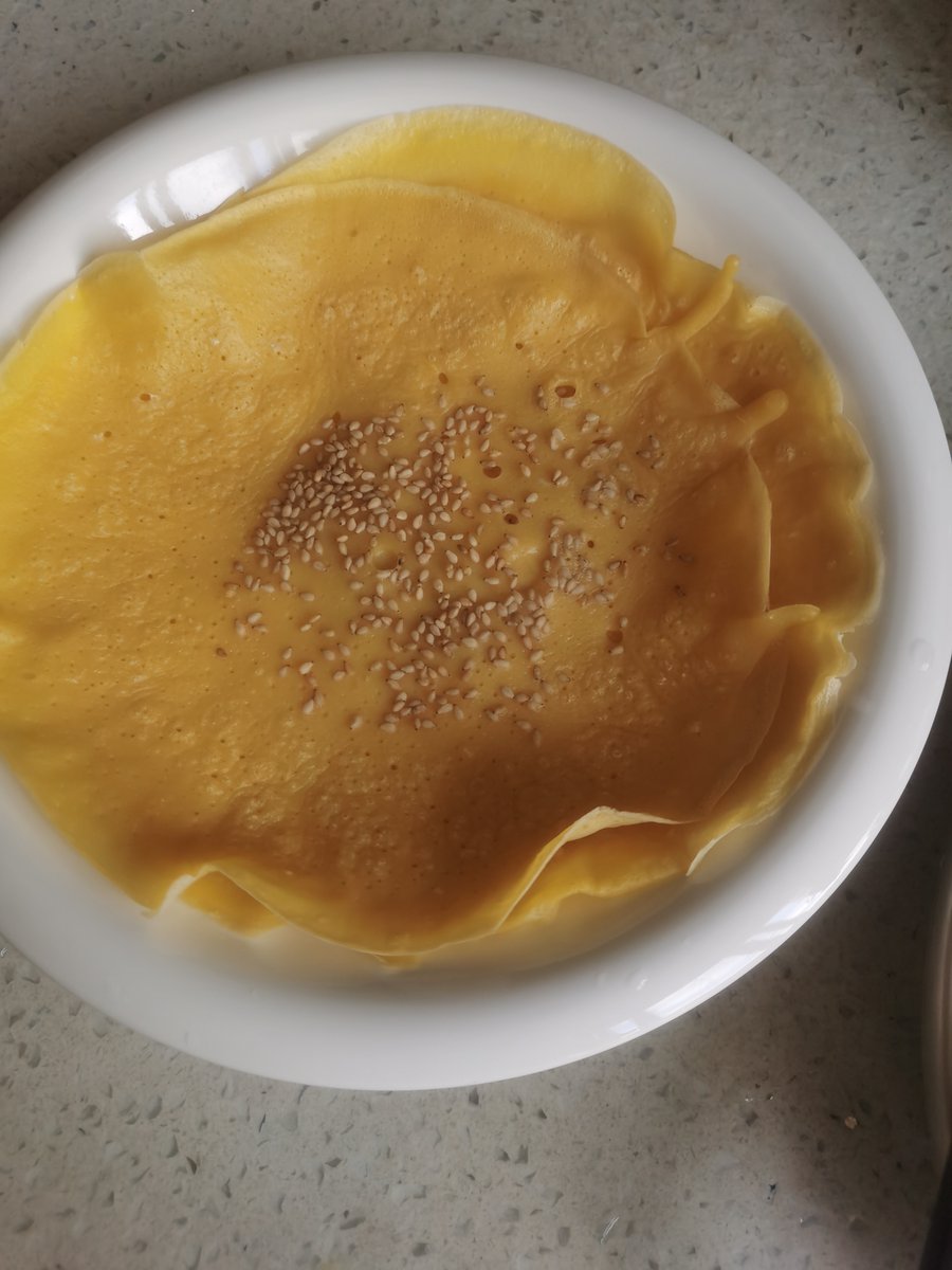 OmAndrzey's tweet image. Got 30 mins Bake fluffy vanilla cookies with just 5 ingredients—warm, sweet, u0026 ready to share!  #BakeWithJoy #QuickBakes