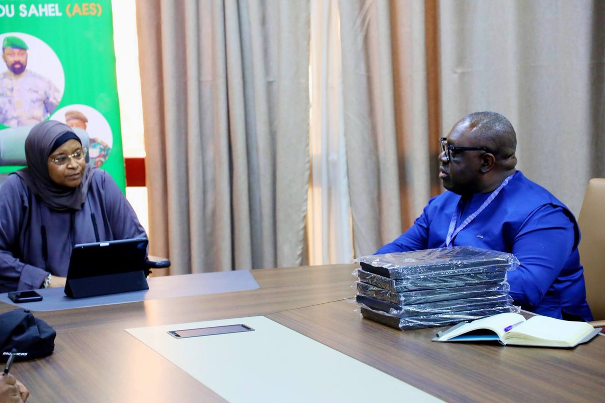 Ministère de la Santé et du Développement Social tweet media