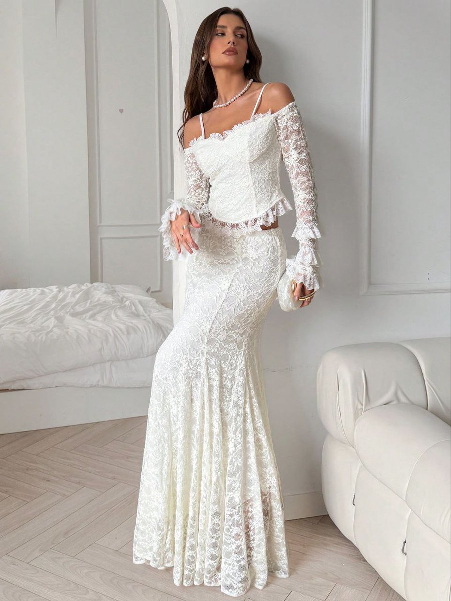 يابنات منهاااااااره عليه يجنن وذوق مره 🥺