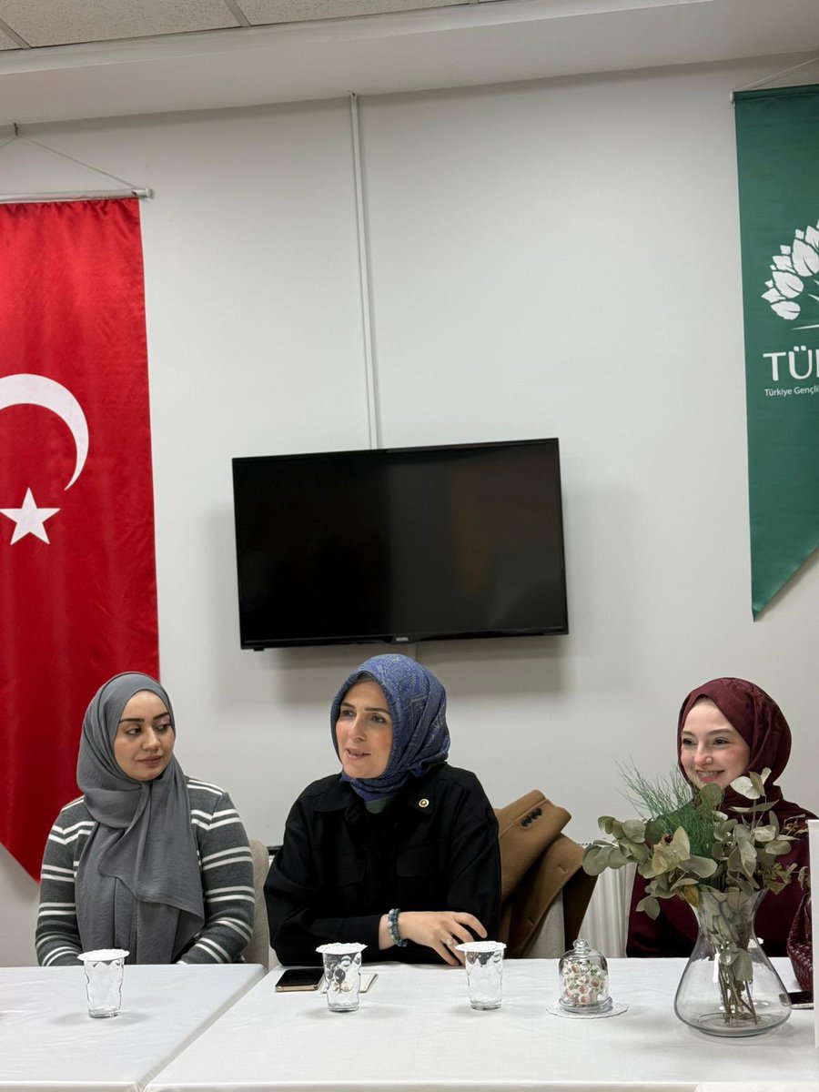 Ramazan’22✨

📍İftara 🖐🏻 kala
📍Vekilimiz <a href="/busrapaker/">Büşra Paker 🇹🇷</a> ile Kağıthane Türgev Kız Öğrenci Yurdu ziyareti

#BirOlmakRuhumuzdaVar 

<a href="/UNIAKIstanbul/">ÜNİAK İstanbul</a> 
<a href="/akgencistanbul/">AK Gençlik İstanbul</a>