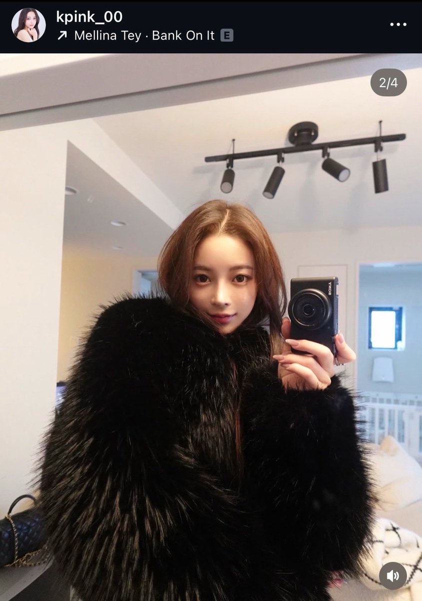 𝓝𝓪𝓷𝓪 tweet media