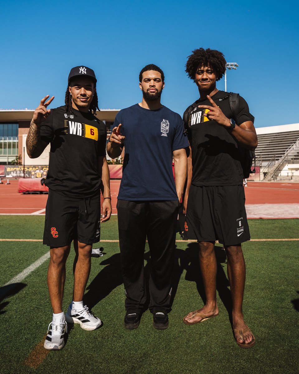 USC Football ✌️ tweet media