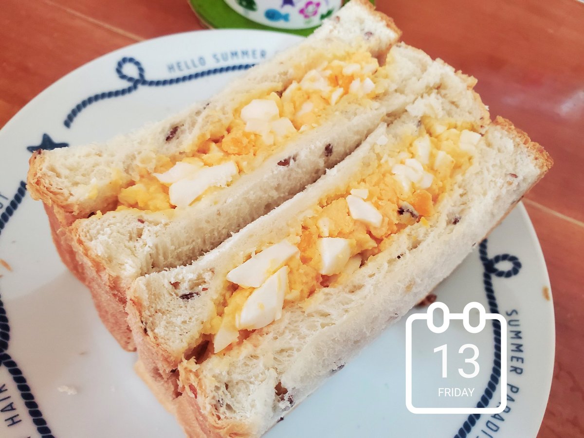 ItTomocch's tweet photo. おはよう👋😃☀️
朝ごはん 
玉子サンド作ってみた😋
#朝ごはん
#玉子サンド https://t.co/V9RP6ExAr7