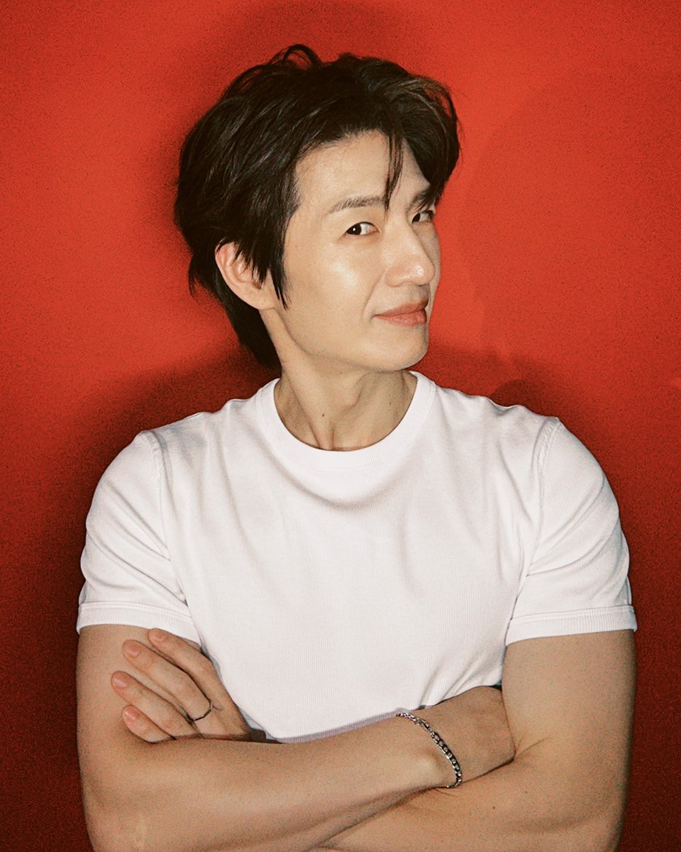 Official SonHoYoung tweet media