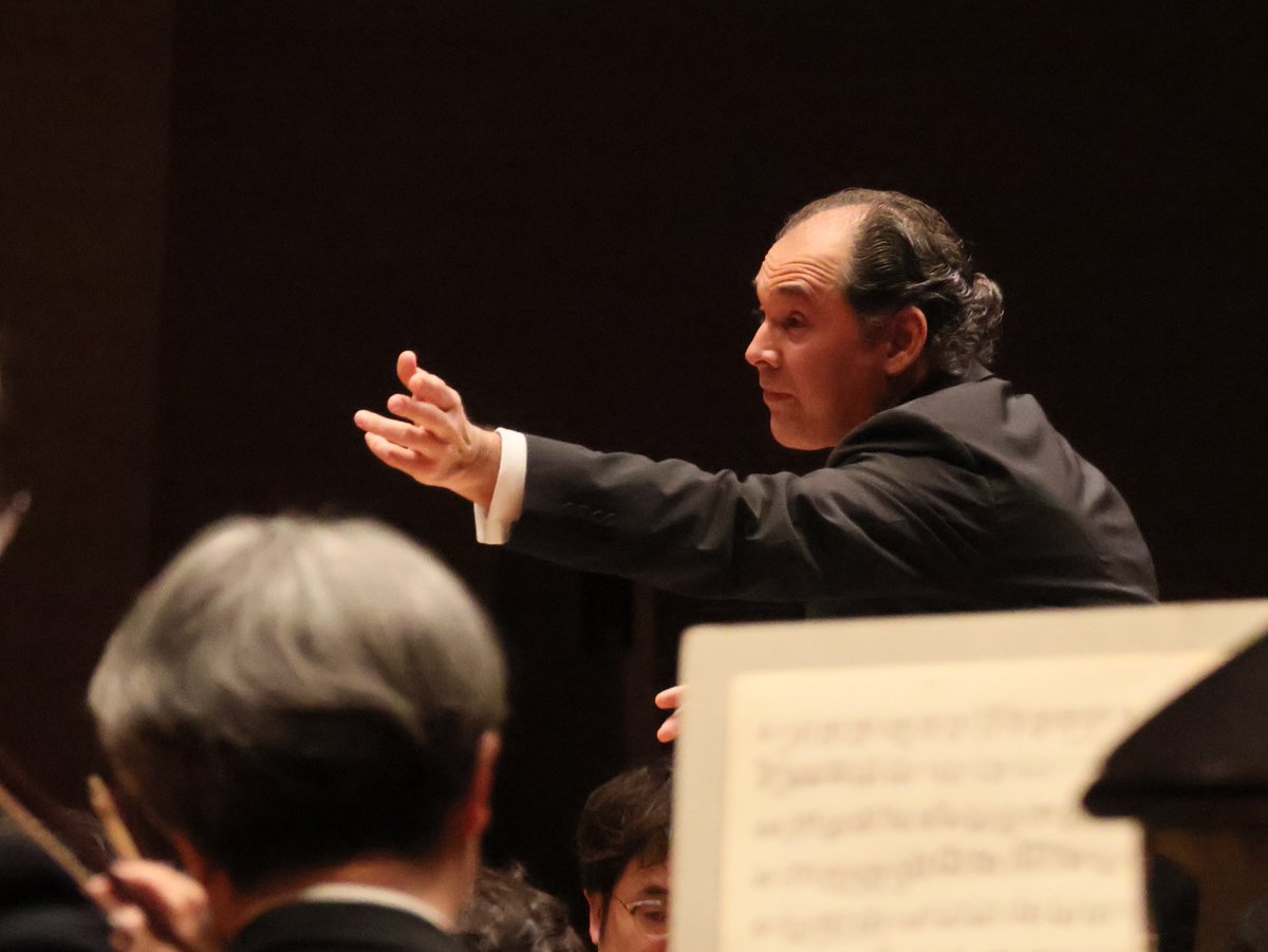 NHKSO_Tokyo's tweet photo. ▼番組情報
📅3/15(日) 21:00〜23:00
📺Eテレ「#クラシック音楽館」
#N響 定期公演 2026年1月Bプログラム
✅#ソヒエフ の #プロコフィエフ《第5番》
✅#松田華音(ピアノ)の #ショスタコーヴィチ《第2番》
――――――――――――――――――――
3週にわたって放送されてきた #トゥガン・ソヒエフ 指揮「N響2026年1月定期公演」の最終回。
ソヒエフはN響で13年ぶりに、十八番のプロコフィエフ《交響曲第5番》を披露し、オーケストラの圧倒的な表現力も相まって、叙情性、ユーモア、壮大さと多様な要素が詰まったこの作品の魅力を、余すことなく描き出しました。
前半ではロシアで学んだピアニスト・松田華音が、晦渋なイメージが強いショスタコーヴィチの作品の中で、シンプルで愛らしい曲想が異彩を放つ《ピアノ協奏曲第2番》で見事なソロを披露しました。
ぜひご覧ください✨  @Kajimoto_News 

▼曲目・出演者
ムソルグスキー (ショスタコーヴィチ編) ／歌劇「ホヴァンシチナ」─前奏曲「モスクワ川の夜明け」
ショスタコーヴィチ／ピアノ協奏曲 第2番
プロコフィエフ／交響曲 第5番
指揮 : トゥガン・ソヒエフ
ピアノ : 松田華音

▼番組ホームページ
https://t.co/9QAGJhVlkB
