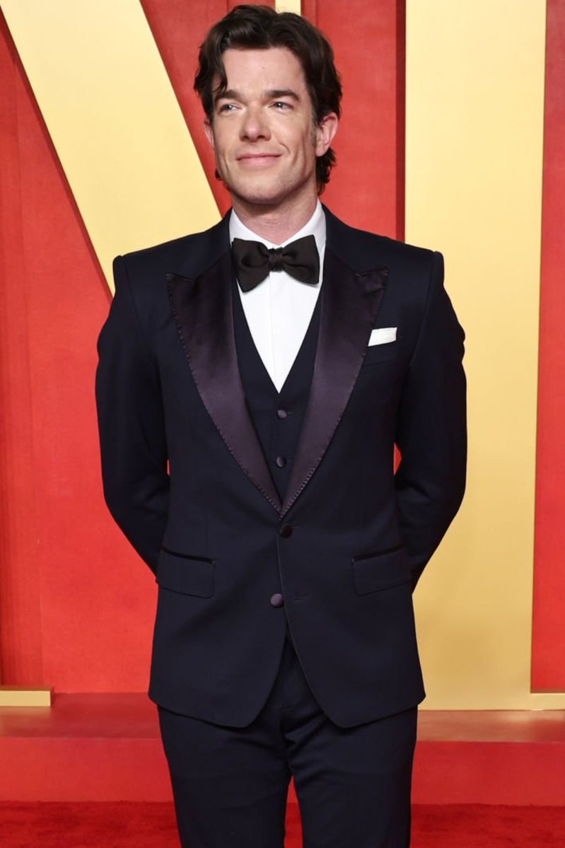Mulaney Suits 🤵🏻 tweet media