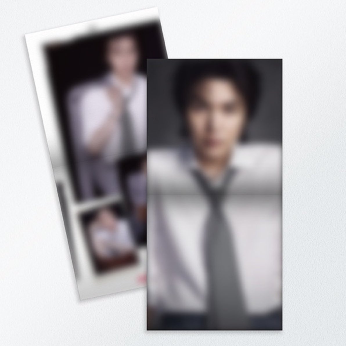 อมกกยุนกิผมยาว+เชิร์ตขาวผูกไทด์