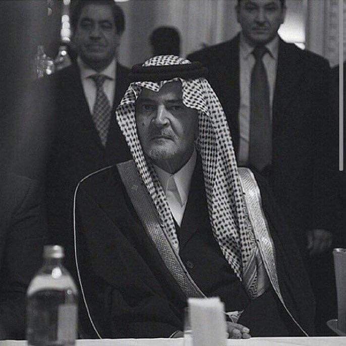 g5i6g's tweet photo. يوم ٢٤ رمضان ، عام ١٤٣٦ 

دُفِن تحت الثرى رجلٌ بألف رجُل 
رجل و إن غاب عن أعيننا إلا أن دُروسه و أفعَاله لم تغِب عن ذاكرتنا 
لن أطيل الحديث عنه ..
إنه صاحب السمو الملكي الأمير سعود الفيصل (رحمه الله )

فاللهم آنِس وحشته ، و نوّر قبره ، و اجعل قبره روضة من رياض الجنة . https://t.co/mz6Bzsq3mp