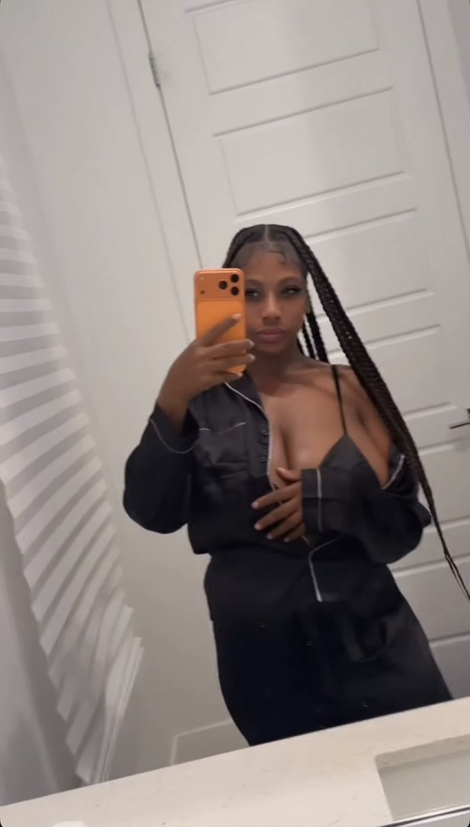 Dasha Monks (@_dasham) on Twitter photo 