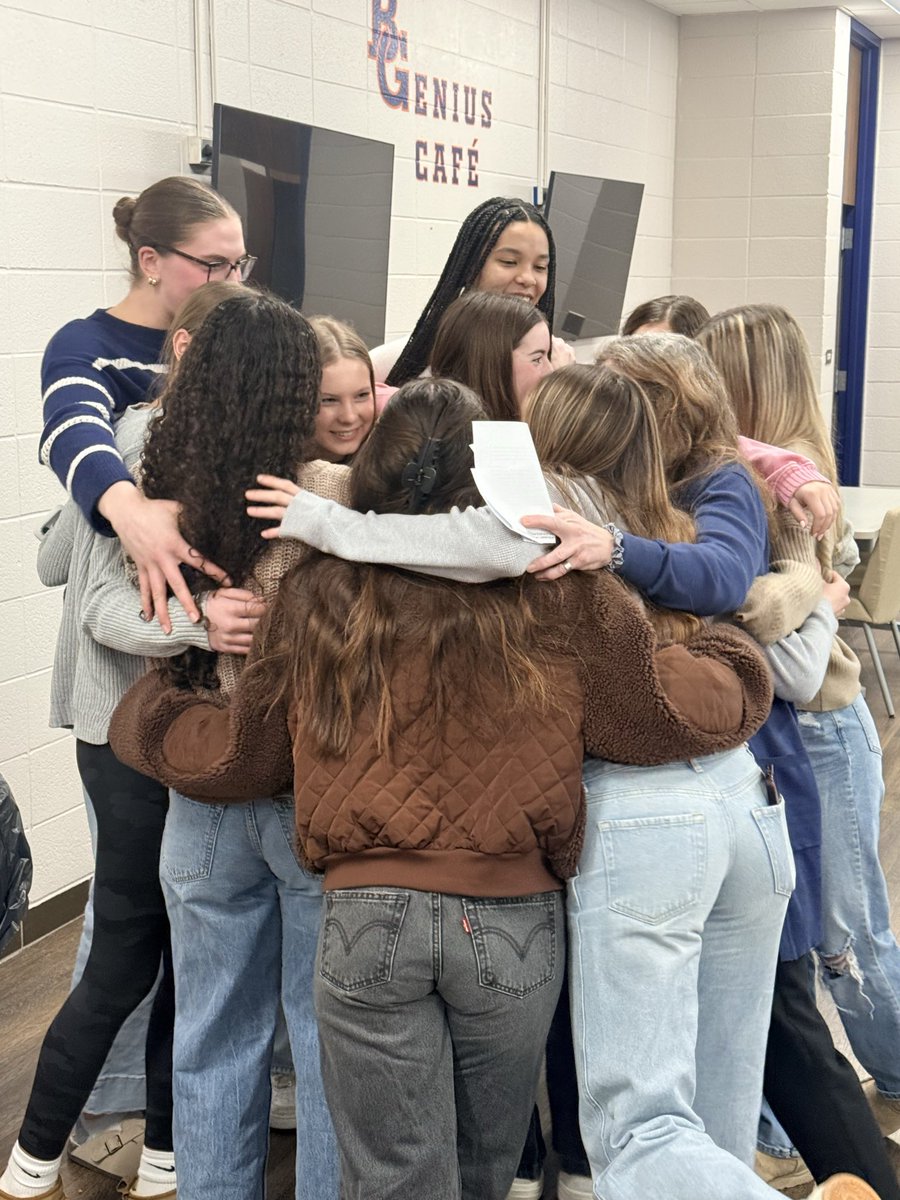 BisonCountry tweet media