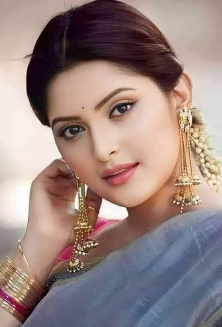SHIMLAM64330782's tweet photo. Good Morning Lovely people..❤️❤️❤️
Let the weekend door be open.. 😉
#GoodMorning 
#HappyFriday 
#Weekendvives https://t.co/epCiLaj44m
