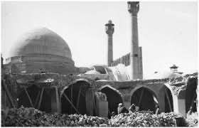 صدام به مسجد عتیق اصفهان حمله مستقیم کرده بود.