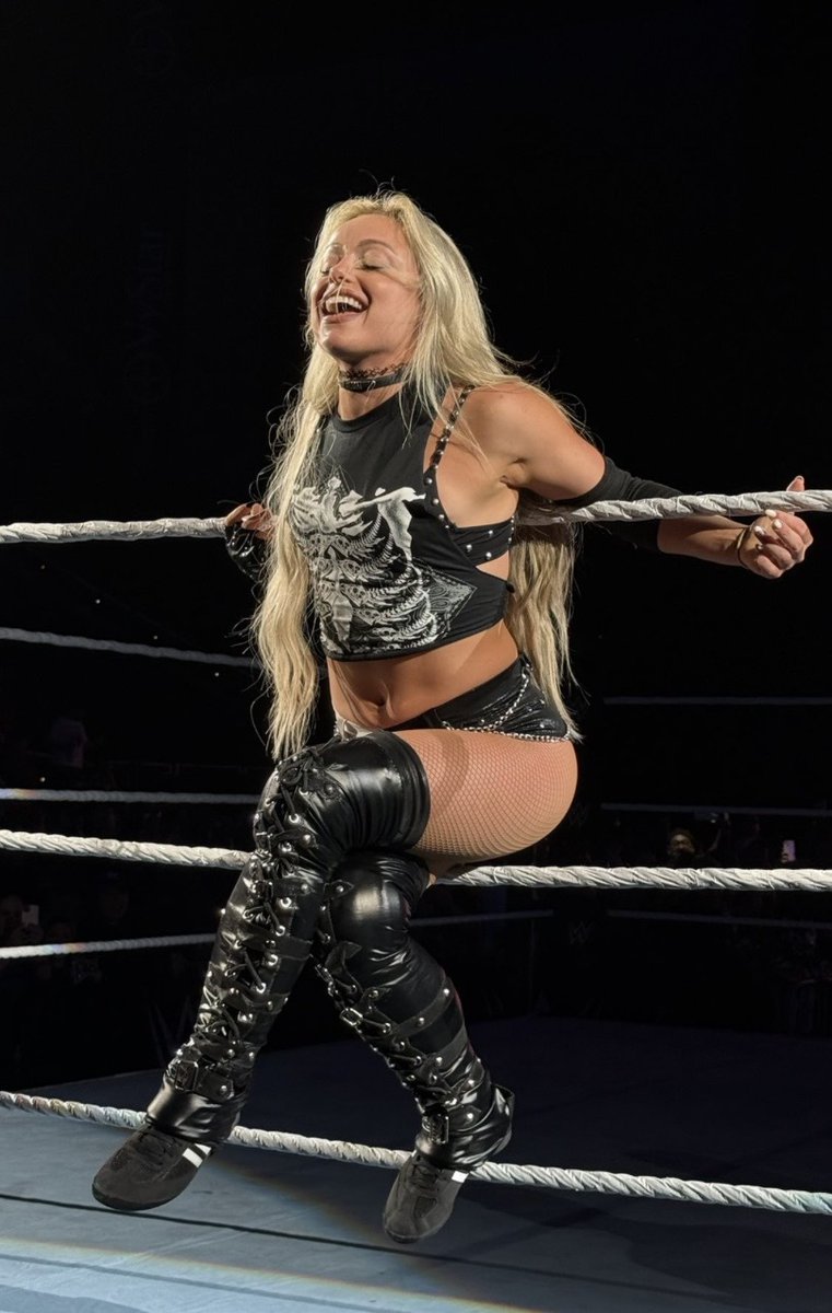 Day 54 of appreciation for <a href="/YaOnlyLivvOnce/">LIV Morgan</a> 💞.