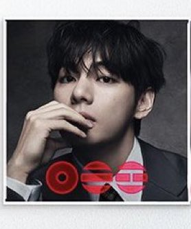 KTHIndonesia's tweet photo. ‘Versi Taehyung’ BTS Arirang Standard Vinyl Preview

V VELVET RED VINYL
TAEHYUNG IS COMING https://t.co/dDloJxLTTo