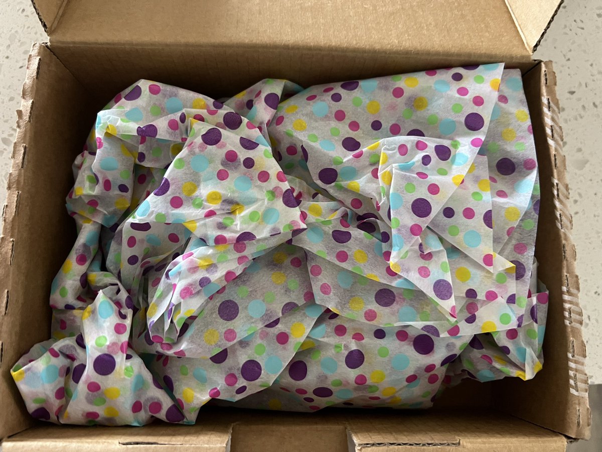 annikakes's tweet photo. A colleague who lives in Australia saw my Pacman earrings one day. During Covid she started making earrings. She asked for my address. These turned up today. #RAOK https://t.co/UyvloJYxzg