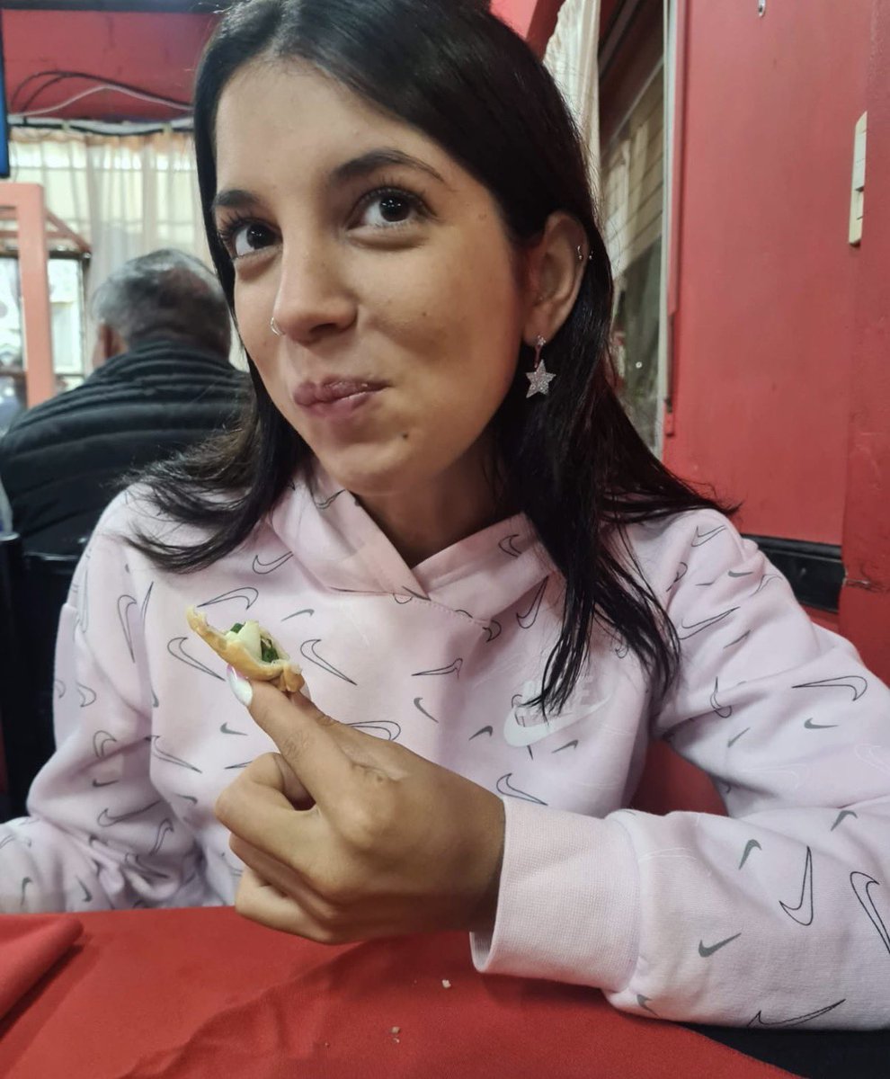 soliannaci's tweet photo. Ah ahora entiendo las fotos que me sacaba mi ex: https://t.co/8ZIumfD49P
