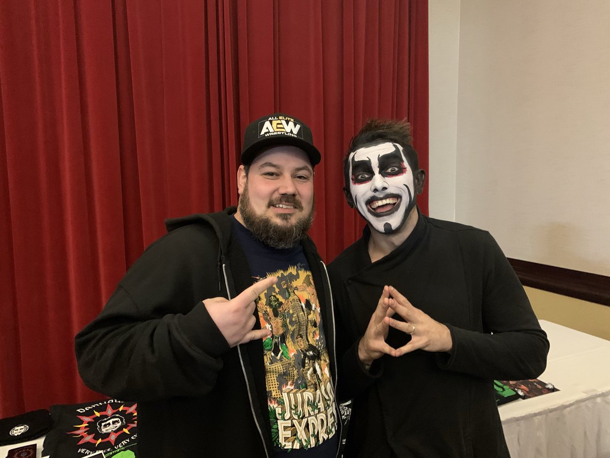 Mike The Cleaner tweet media