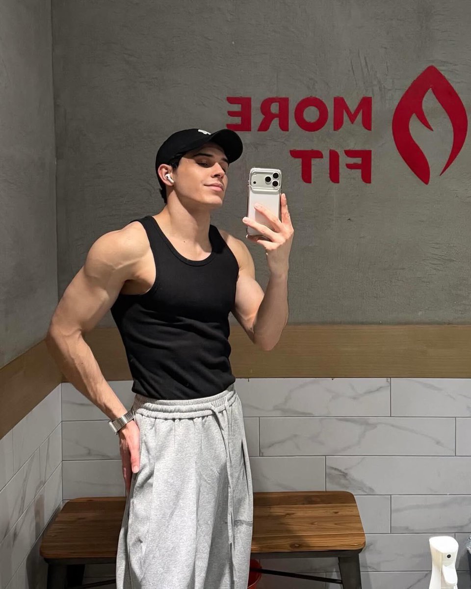 火力爆棚😄支援前線 tweet media