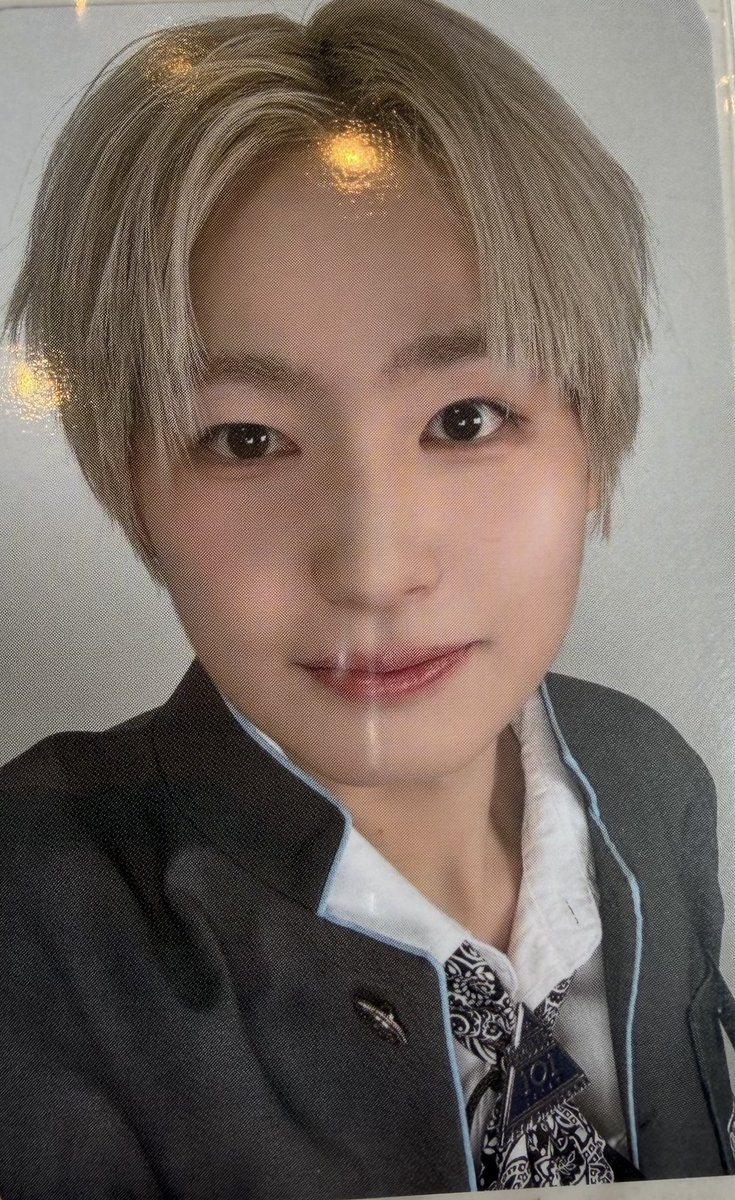 るる tweet media