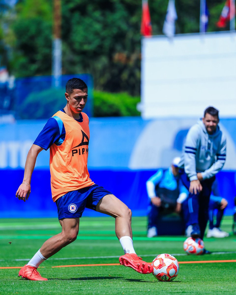 CRUZ AZUL tweet media