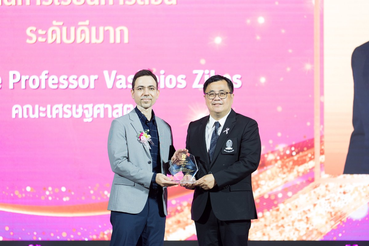 Economics Chulalongkorn University tweet media