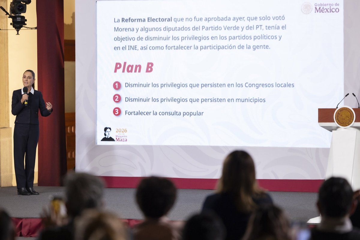 Claudia Sheinbaum Pardo enviará Plan B de Reforma Electoral para disminuir privilegios en congresos locales, municipios y fortalecer la consulta popular

Conoce más en 👉 tallapolitica.com.mx/claudia-sheinb…