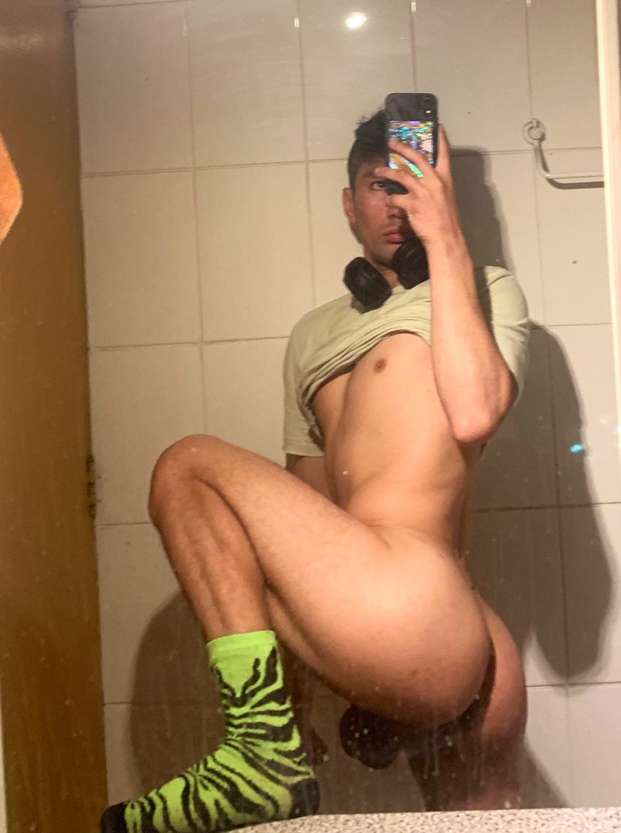 lPurPle_ChiCken's tweet photo. .•. 🙂‍↔️🤤Nudes 6 🥵🍆🍑 es bkn sentir así 😈.•. Rt 

@lBlack_lRabbit https://t.co/CDYcJDmyZK
