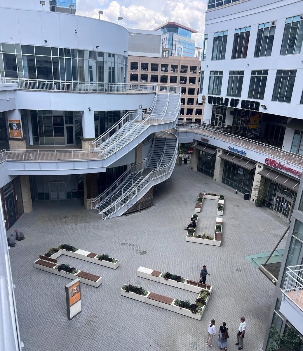 CLTGuide tweet media