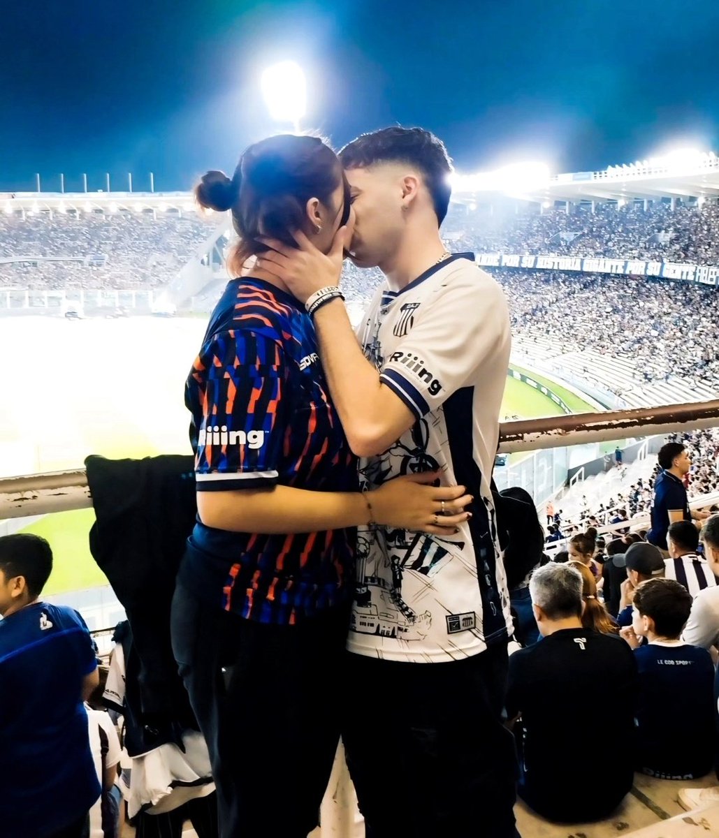 Martín Acuña tweet media