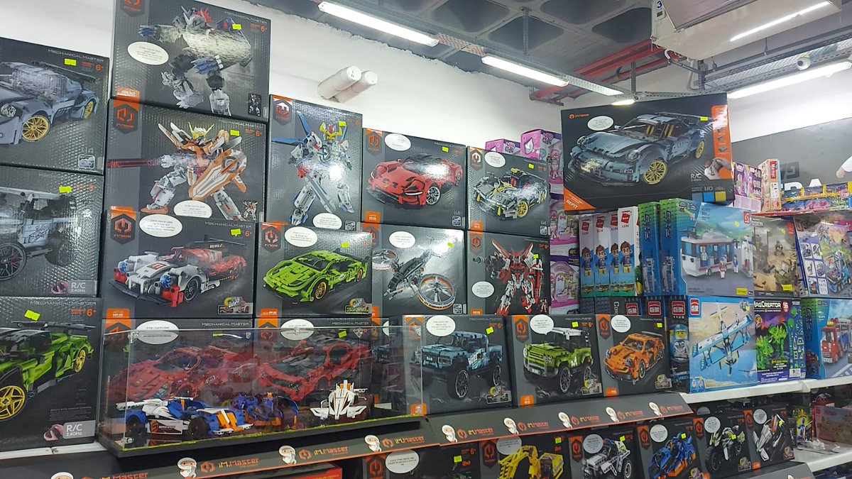 HugoLee789's tweet image. iM.Master spotted on store shelves 

Our Mechanical Master building sets are reaching more builders around the world.

Supercars.
Off-road vehicles.
Engineering machines.
All designed for motion, creativity and STEM learning.
More markets coming soon. 🚀

#iMMaster #IMMASTER