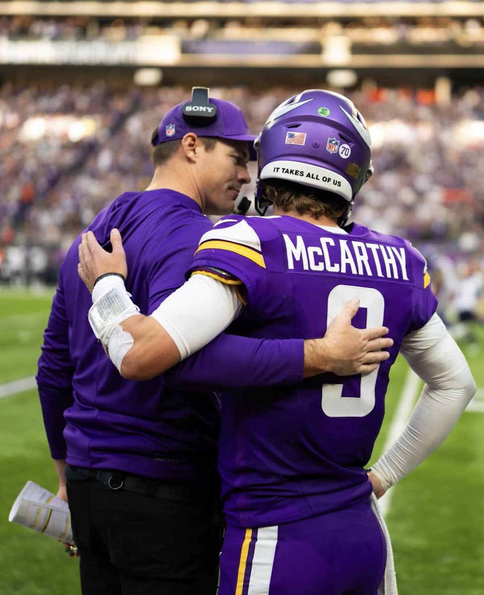 VikingzFanPage tweet media