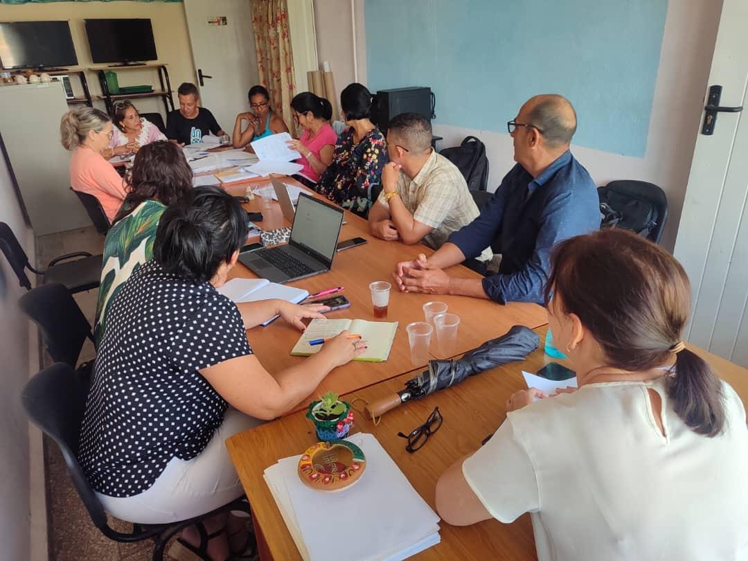 🎯📖 Calidad y Posgrado: Una alianza estratégica 
La mejora continua de los programas de posgrado en la #UNISS es un camino que recorremos juntos. 
¡Avanzamos con paso firme hacia la excelencia! 
#Posgrado #MejoraContinua  #CalidadAcadémica