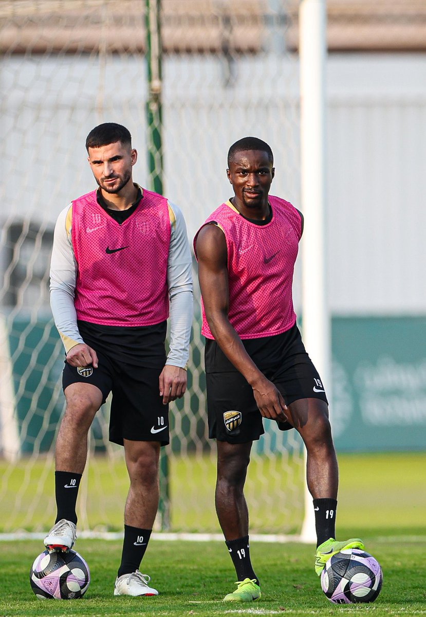 itti_4_ever9's tweet photo. كلنا نتفق بأن (موسى ديابي) في وضعه الطبيعي هو اضافة كبيرة للاتحاد ولا شكّ في ذلك ، اللاعب يمّر بظروف نفسية بعد عدم اتمام انتقاله لعدد من الاندية الاوروبية الكبرى ، كما انه يسعى المدرب و (حسام عوار) استعادة مستويات "ديابي" نفسياً قبل المعترك الأهم بالملك وآسيوياً .

هذه المرحلة يا جمهور العميد هي المرحلة الأهم في موسم #الاتحاد ، لا يوجد اي فرص للتغيير حالياً وكل اللاعبين مهمين في هذا التوقيت بالذات .. اتمنى ندعم كل اللاعبين مع الجهاز الفني من اجل نهاية موسم سعيدة لنا جميعاً 💛

خلونا كلنا مع بعض نقول :
في نهاية الموسم لكل حادث حديث 👌