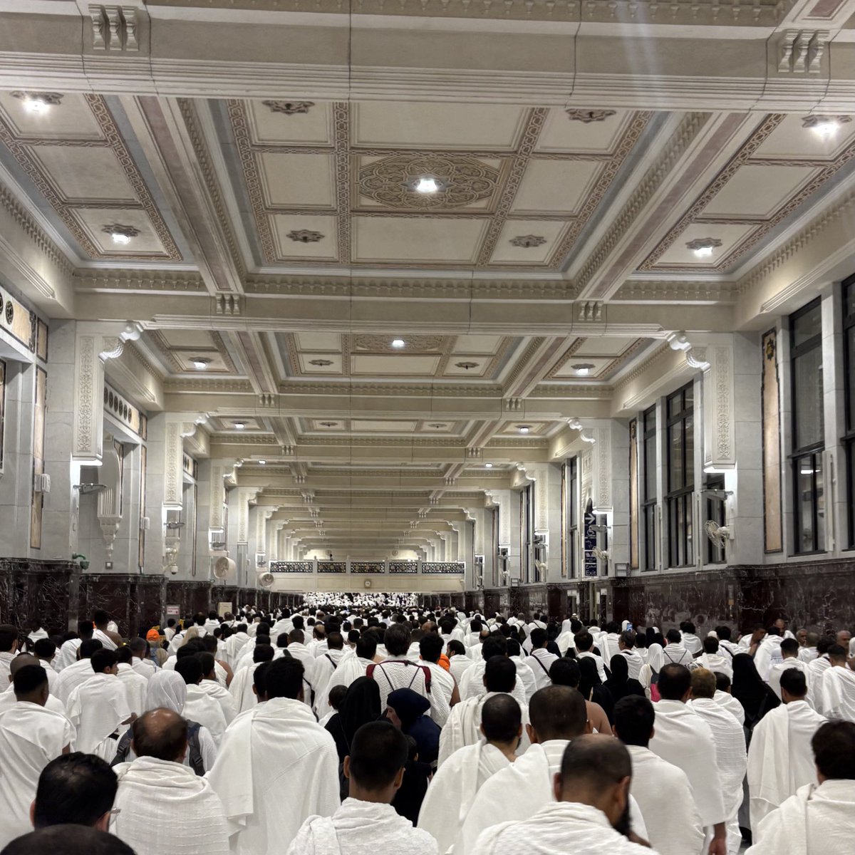 306gf's tweet photo. اللهم لا تجعل هذا اخر عهدنا ببيتك الحرام، وارزقنا العودة بعد العودة https://t.co/OD8kOV0yWV
