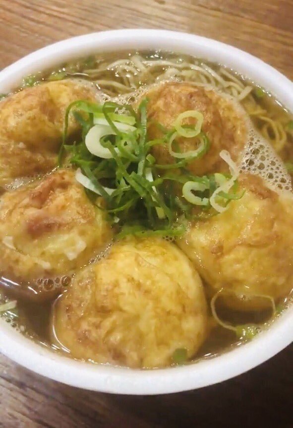 これまで多くの試作品や人気メニューを投稿してきましたが、このアカウントがみなさんにどれだけ広まったのかを知りたいので、「たこ焼たこば」を知っている方や来店されたことがある方はいいねやリポストで教えてください！！！