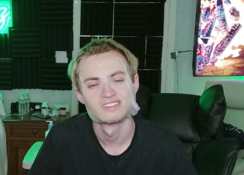 zἀck.exe ✧ tweet media