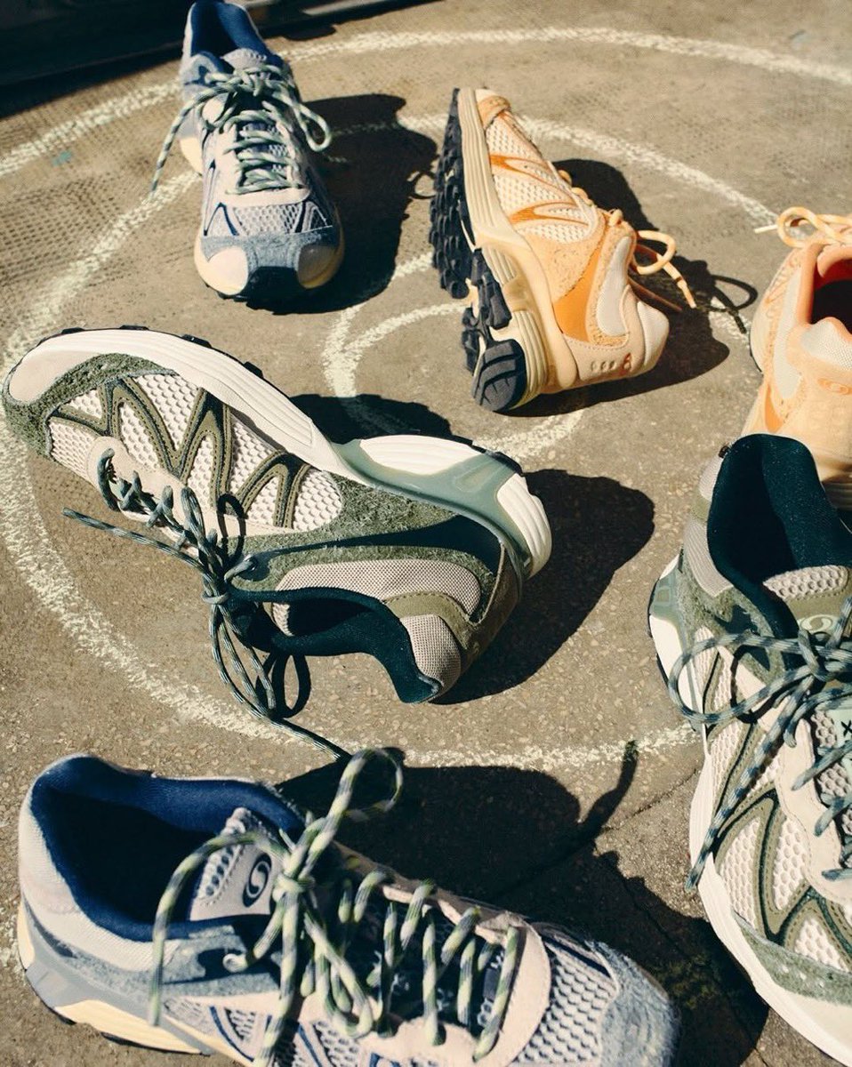 オンヨネ　Salomonワッペン、 プリント入り　ウィンブレ　Lサイズ Salomon XT-Whisper Embroidery Pack が国内3月18日（水）より発売