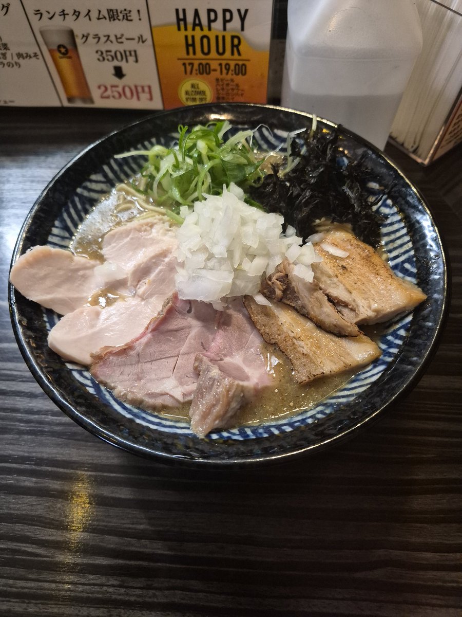 그리드 tweet media