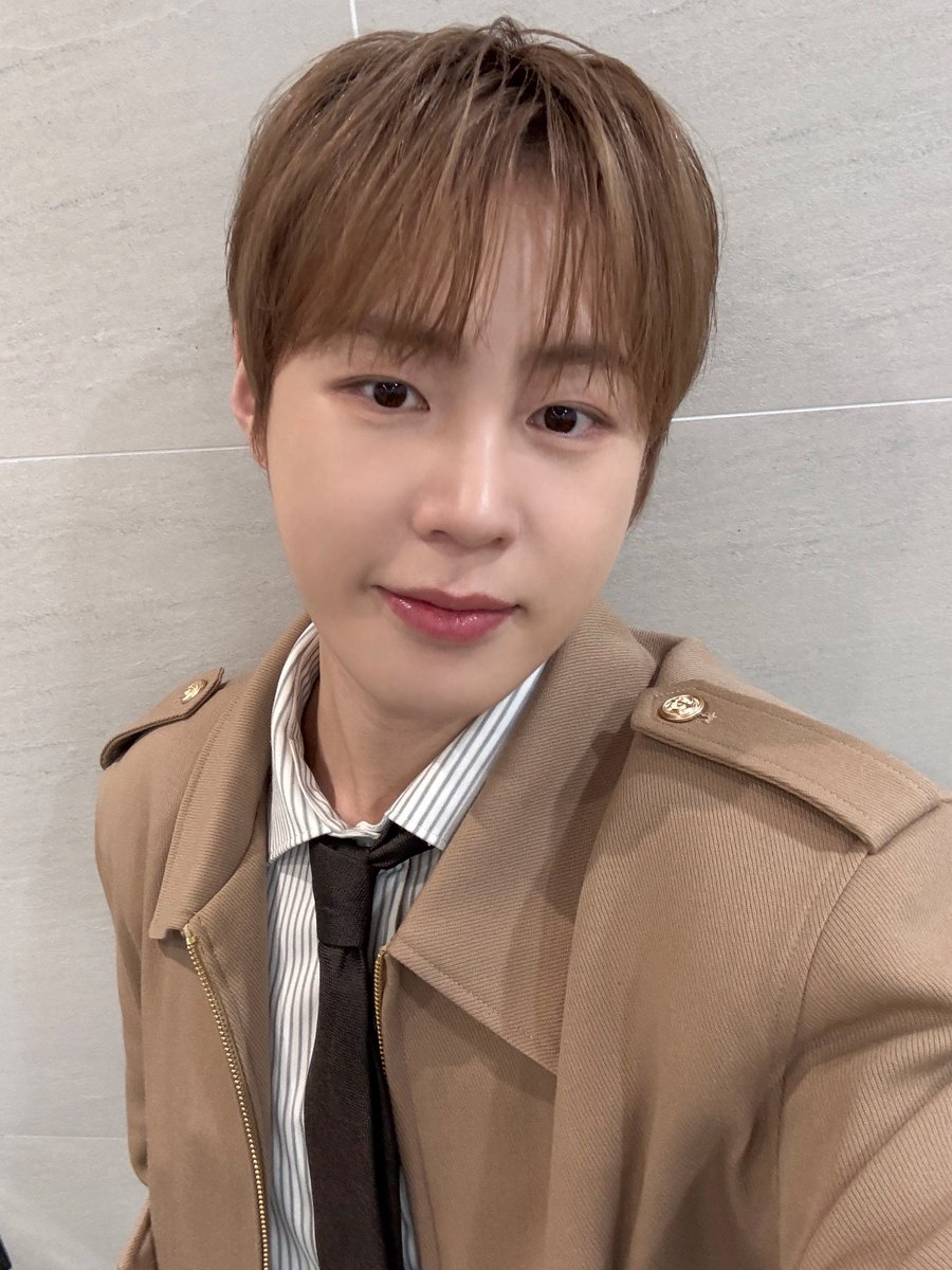 하성운 (HA SUNG WOON) OFFICIAL tweet media