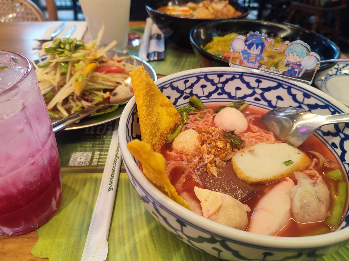 It's been over a year since the 1st time I came to Thailand for an event, and the experience is still very lovely 💖✨ thank you everyone who visited our booth, thanks to <a href="/polamelia/">pola | CQ9 SUN G57-58</a> for taking care of me.
I hope everyone enjoyed the goods and the books. Thank you for having me 🥰