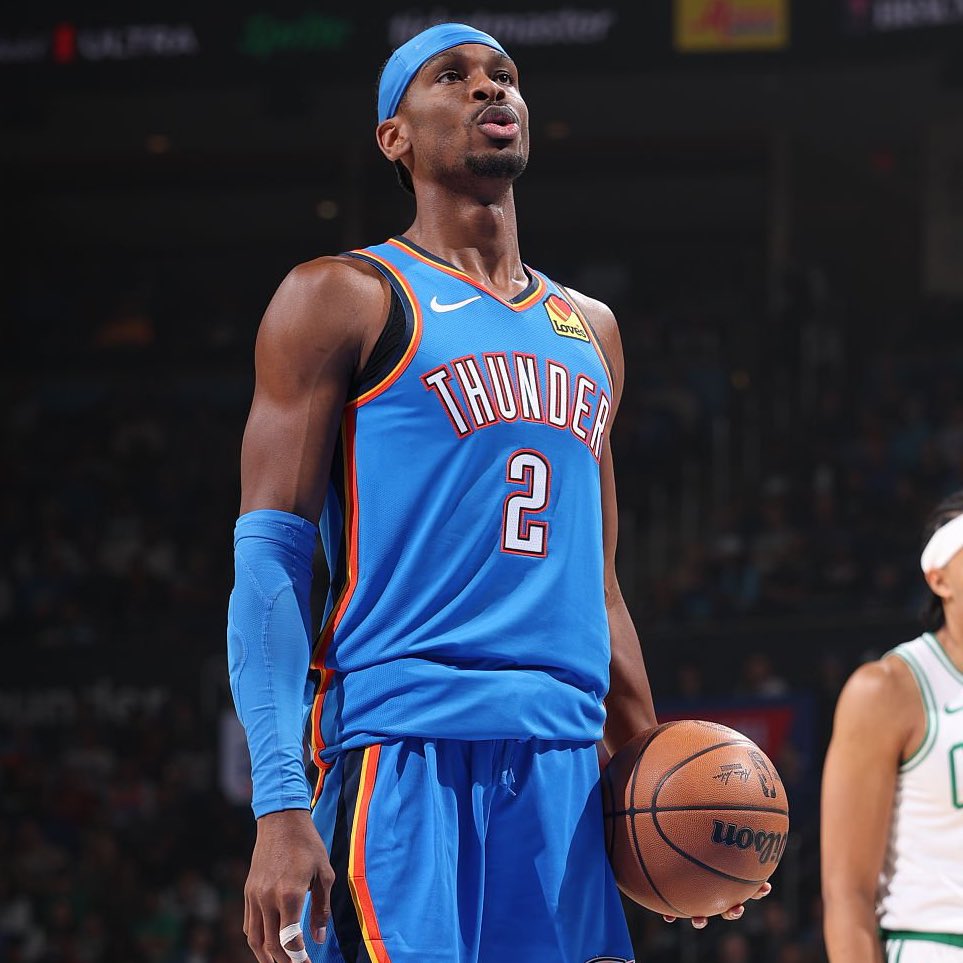 LakeShowYo tweet media