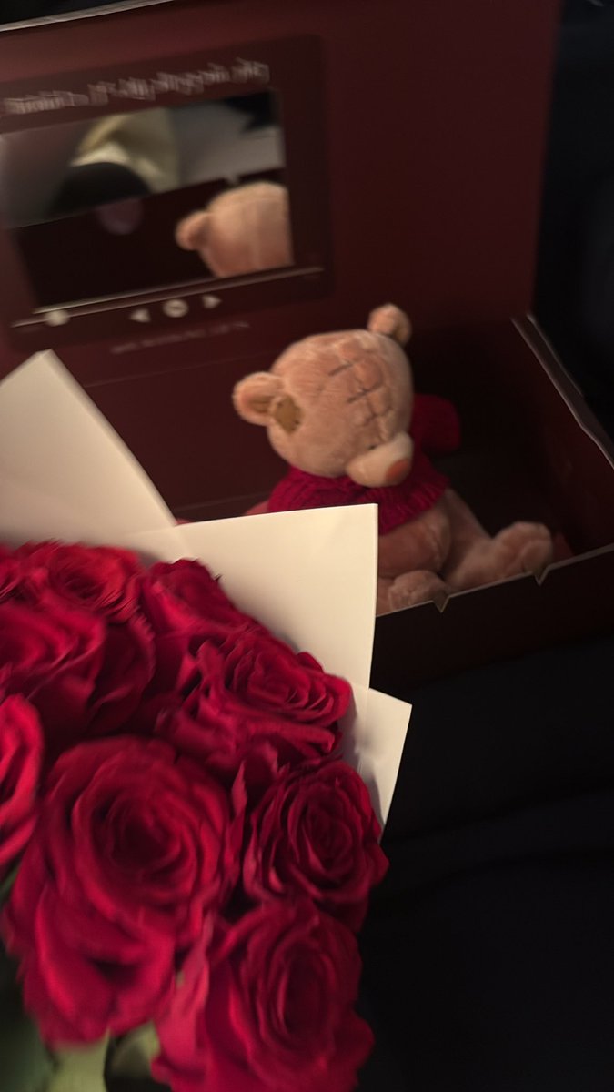 لِيَـان tweet media