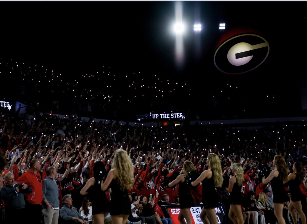 Dawgs Central tweet media